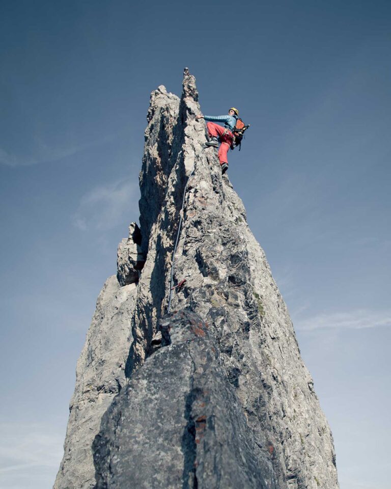 Klettertour Lauchernstock Ostgrat «Messer» mit Bergführer | Sonntag Bergführer Dani Perret am Lauchernstock Ostgrat «Messer» – Foto engelberg.guide